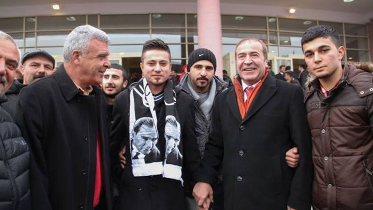 GENÇ CHP?LİLER ?GENÇLİK SEÇİME HAZIR? TOPLANTISINDA