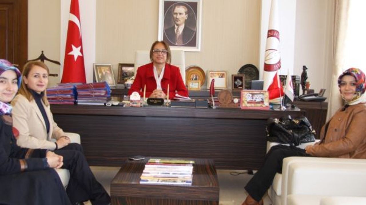  İŞ KADINLARINDAN  REKTÖR KILIÇ?A ZİYARET