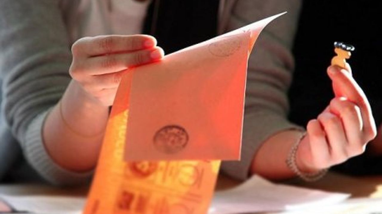 Türkiye?de Siyasi Parti Sayısı 73`e Ulaştı