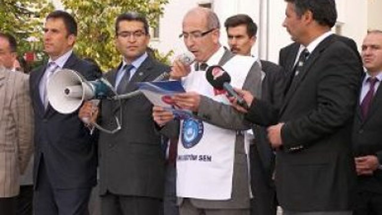 VALİ MAKAMI DİZİLERE AÇIK ÖĞRETMENE KAPALI