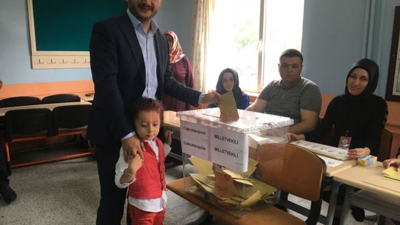 Yanar oyunu oğlu Doruk ile kullandı