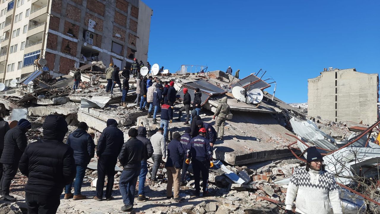 Nevşehir'den deprem bölgesine gönderilen destekler