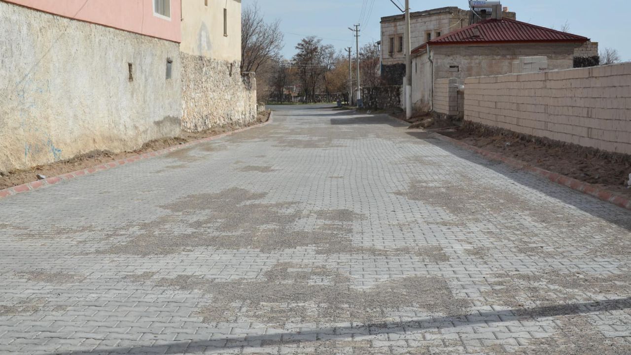 Gülşehir’de yol yapım çalışması tamamlandı