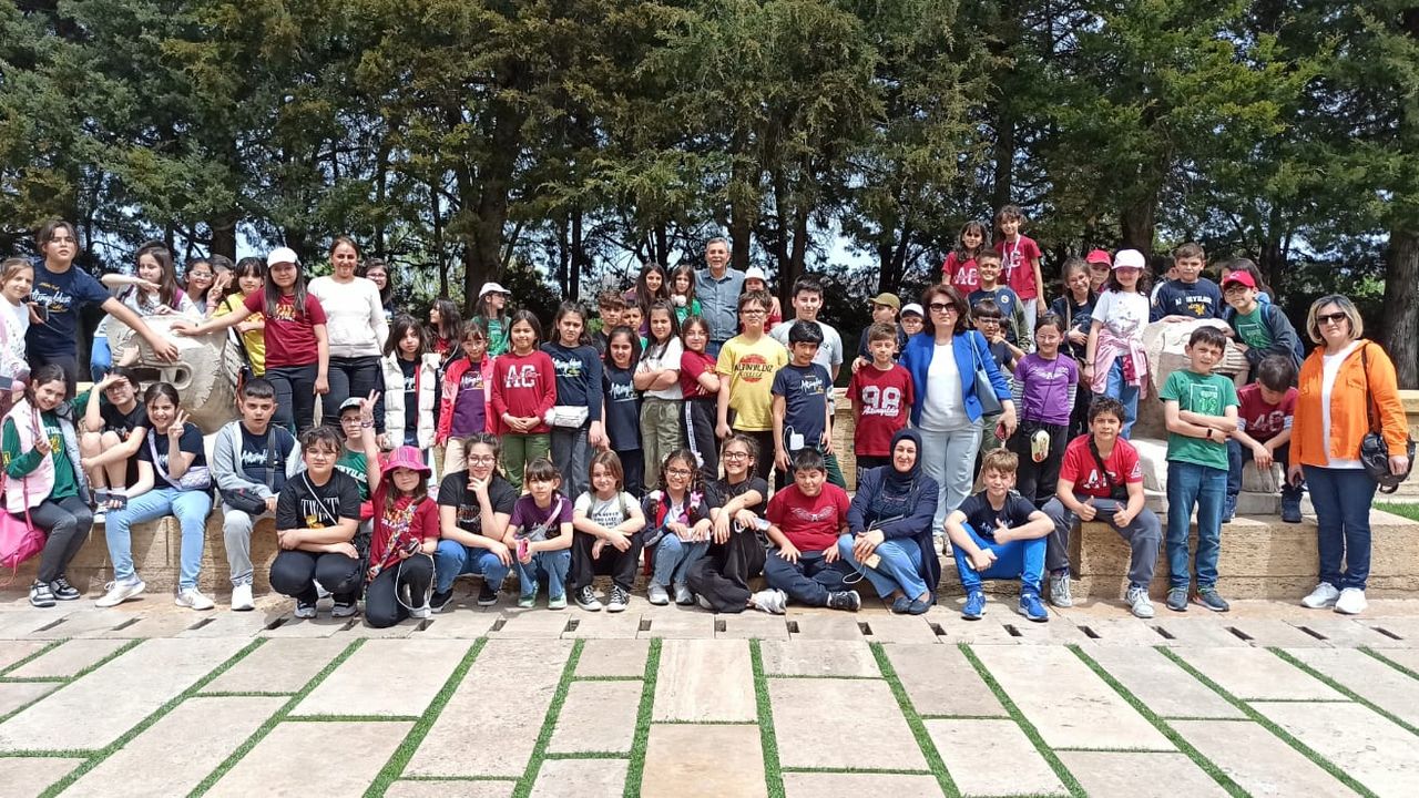 Altınyıldızlı öğrenciler Ankara gezisinde