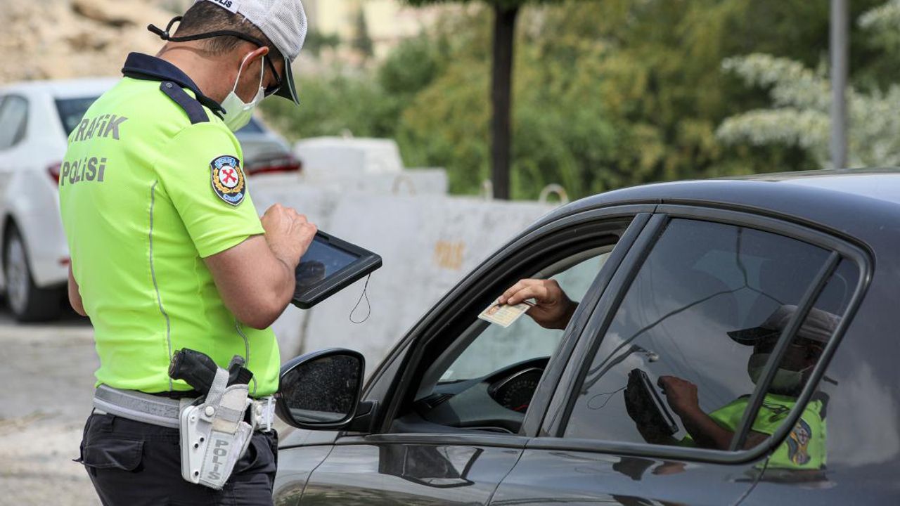 Bir haftada binlerce araç sürücüsüne ceza kesildi