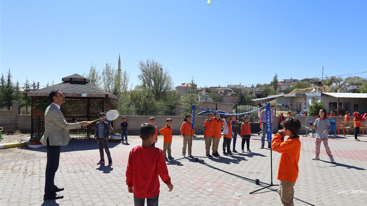 Kavak Recep Tayyip Erdoğan İlkokulunda sportif etkinlikler düzenlendi