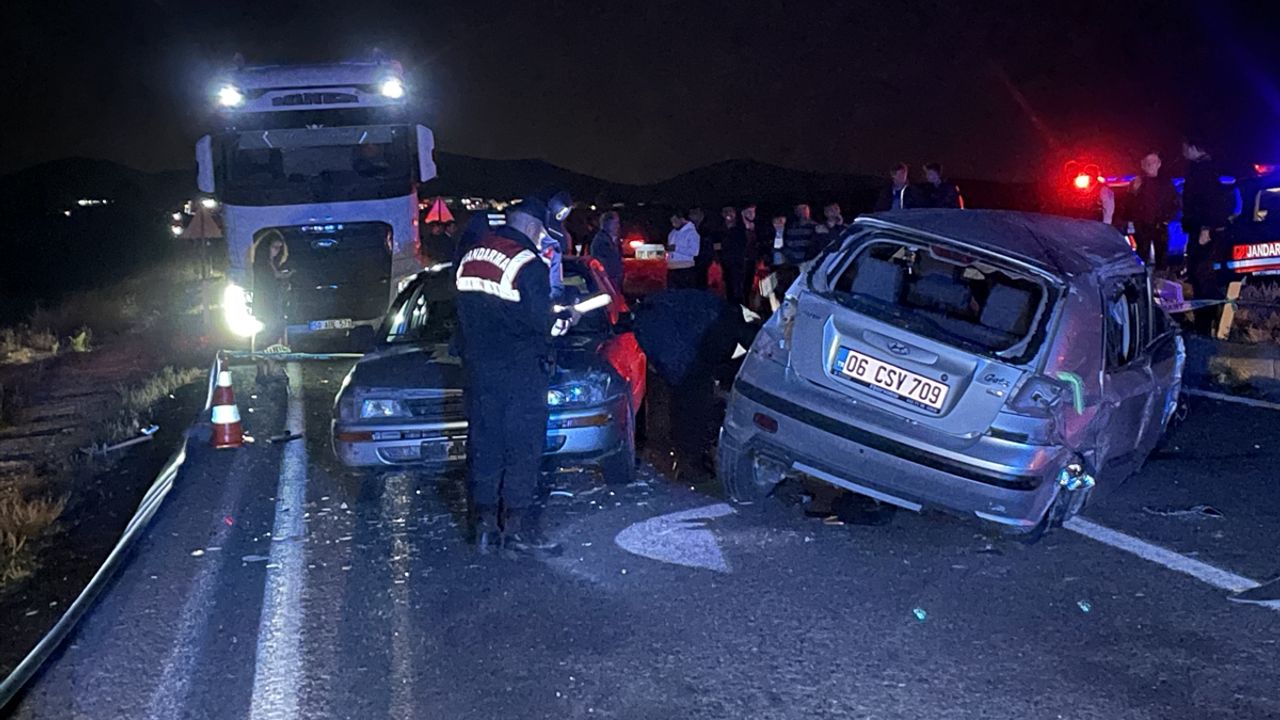 Nevşehir'de zincirleme trafik kazasında 1 kişi öldü