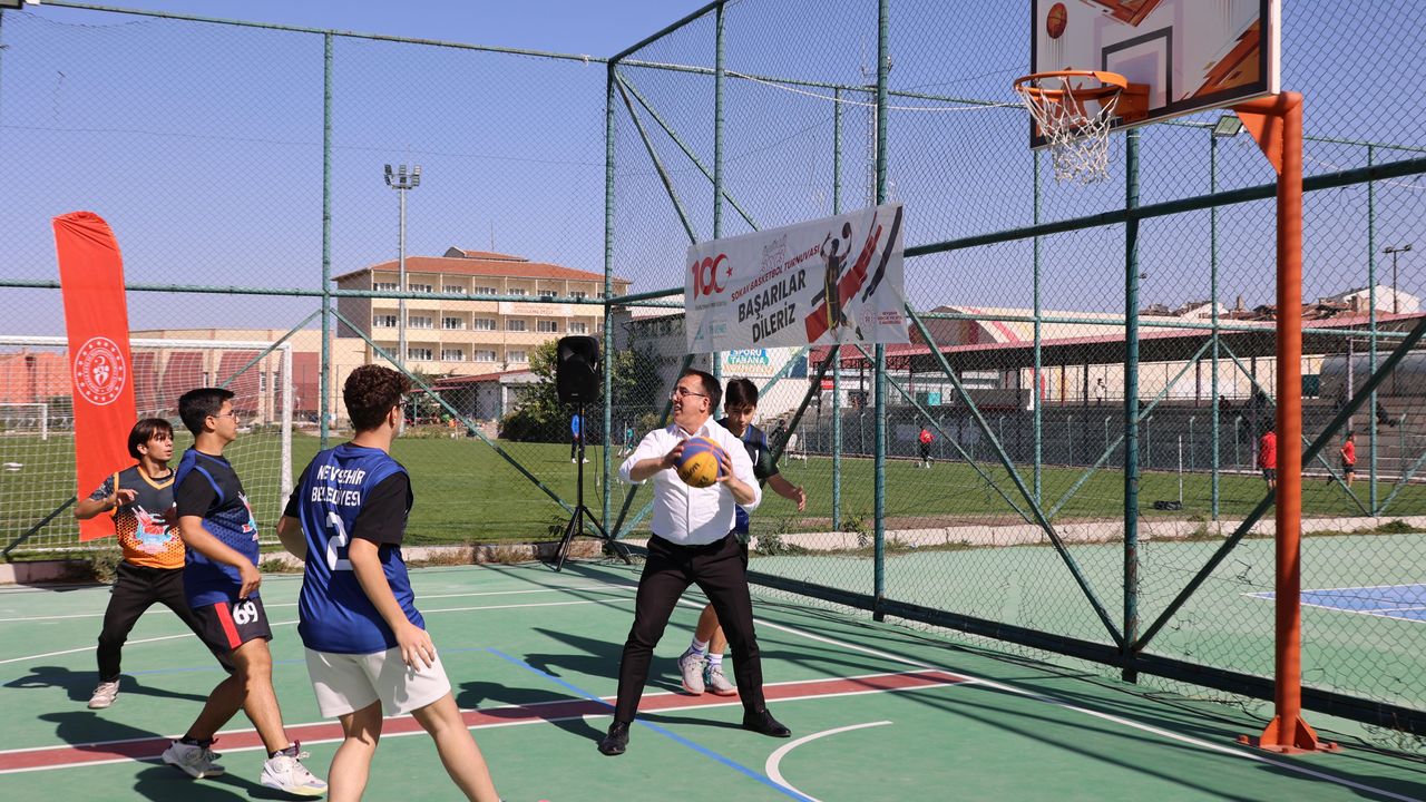 Cumhuriyet Kupası Sokak Basketbol Turnuvası başladı