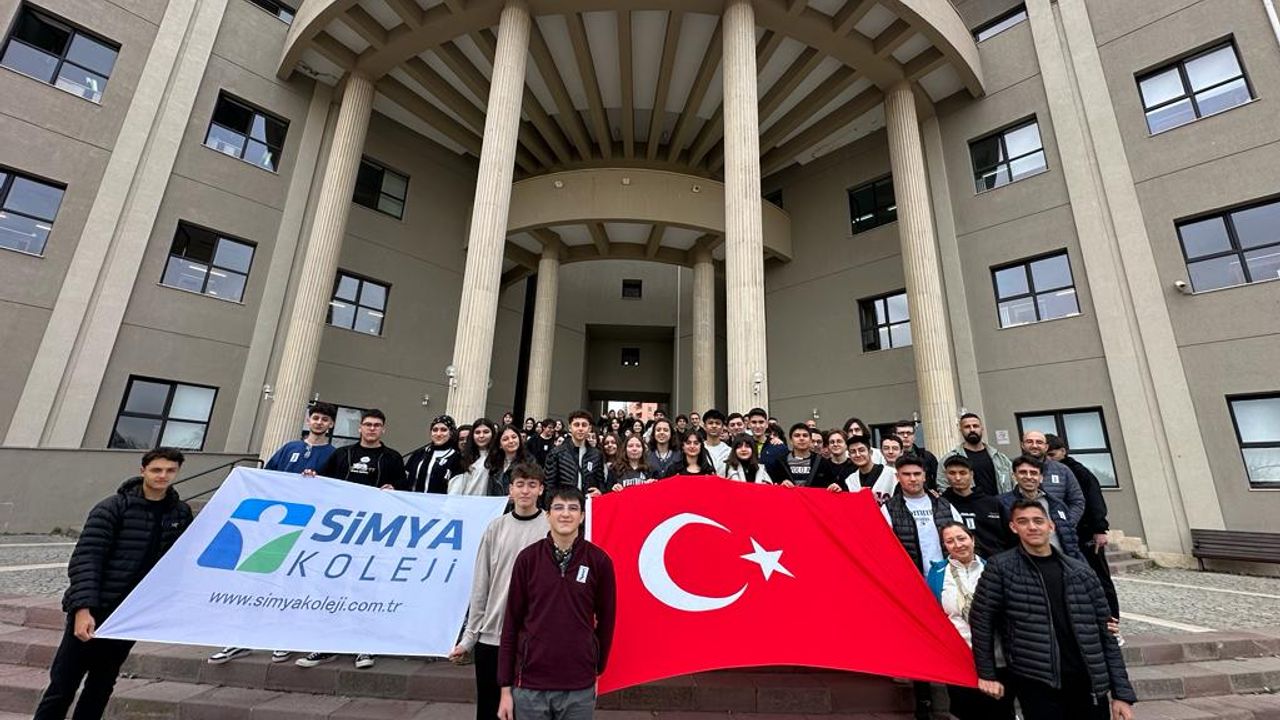 Simya Koleji öğrencileri Ankara’yı gezdi
