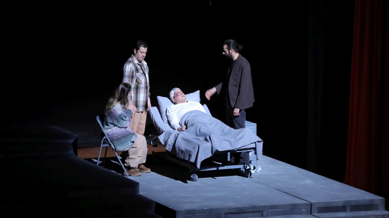 NEVÜ’de “Yalan Kozası” adlı tiyatro oyunu sahnelendi
