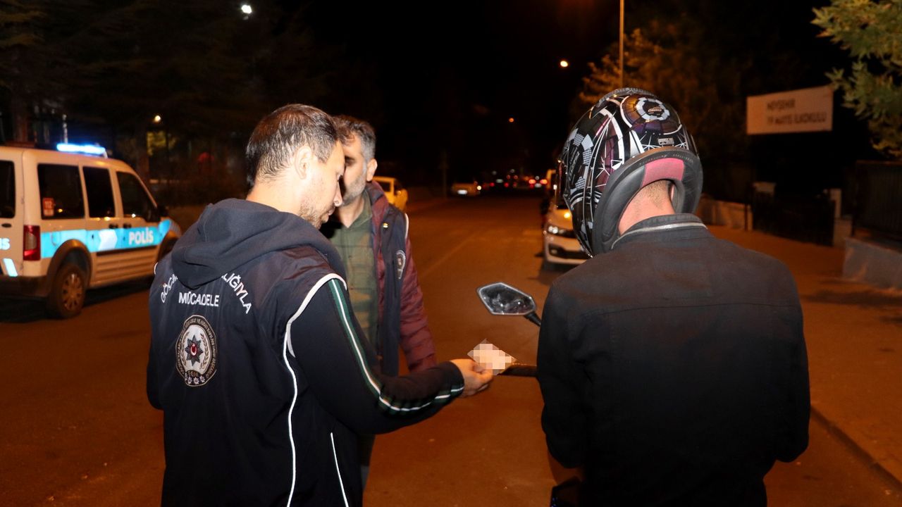 Nevşehir'de Huzur Uygulaması: 11 göçmen sınır dışı edildi