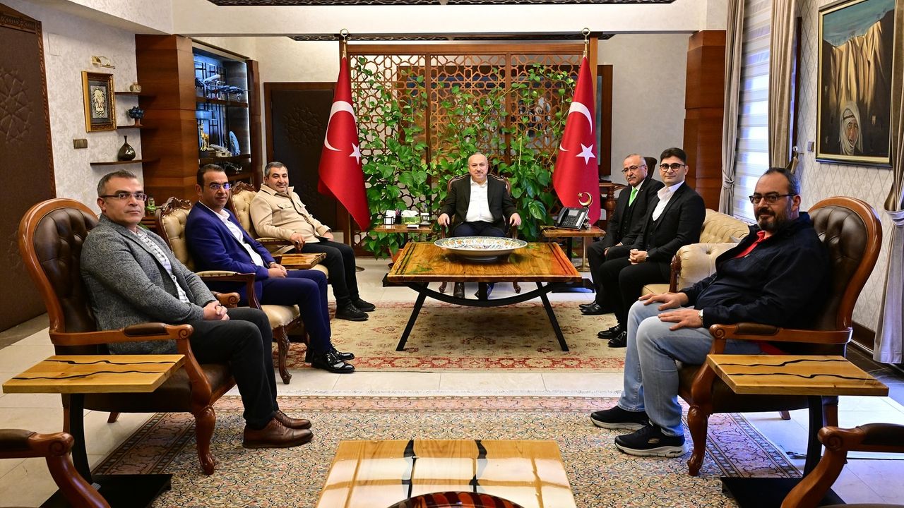 Muhtarlar Derneğinden Vali Fidan’a ziyaret