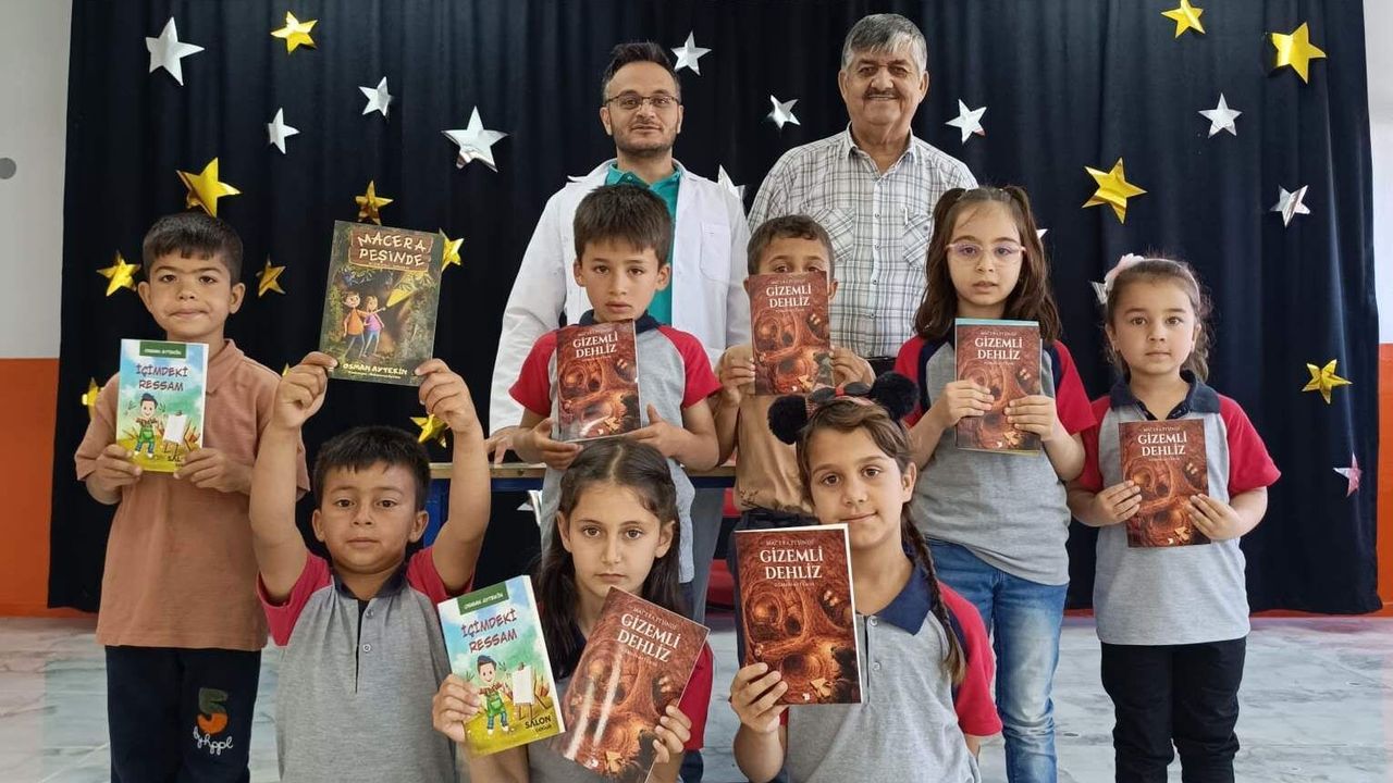 İyi bir yazar olmanın sırrını anlattı! Öğrenciler 