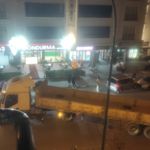Freni çekilmeyen tır araçlara zarar verdi