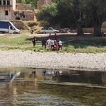 Serinlemek isteyen piknikçiler boğulma tehlikesi geçirdi