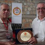 Edremit’te 10 ülkeli zirve: Başkan Ertaş’a ödül