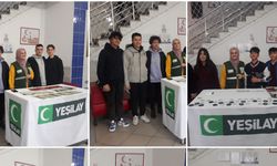 Yeşilay'dan okulda tanıtım standı