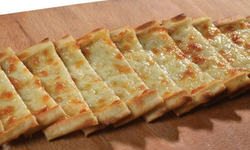 Pide Sevenlerin Bayılacağı Kaşarlı Pide Tarifi