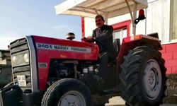 Park ettiği traktörün altında kalan sürücü öldü