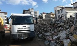 Uçhisar Belediyesi deprem bölgesindeki çalışmalarını sürdürüyor