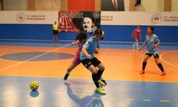 Futsal gençler grup müsabakaları başladı