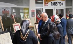 Diriliş Kız AİHL öğrencileri kaligrafi ve kaat sergisi düzenledi