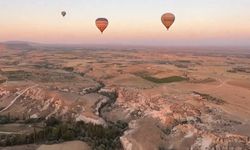 Çat Vadisi’nde ilk defa 6 balon birden uçtu