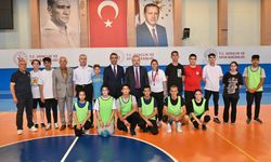 Vali Fidan spor çalışmalarıyla ilgili brifing aldı