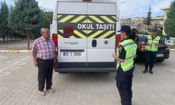 Jandarmadan okul çevreleri ve servis araçlarına denetim