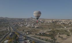 KÜN sıcak hava balonu 100. yıl coşkusuyla havalandı