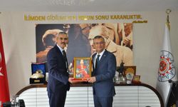Başkan Altıok CHP Genel Başkanı Özgül Özel’i tebrik etti