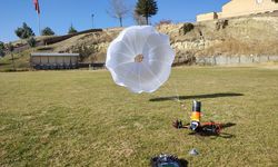 Arızalanan dronun güvenli inişi için paraşüt sistemi geliştirildi(video)