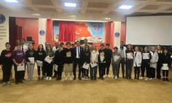 Altınyıldızlı öğrencilerden deneme sınavında Türkiye derecesi