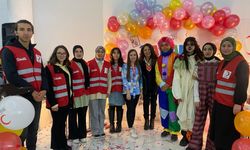 Nevşehir Kızılay Dünya Engelliler Günü'nde engellilerin yanında