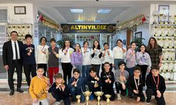 Satranç turnuvasında Altınyıldız’dan 6 takım 6 kupa