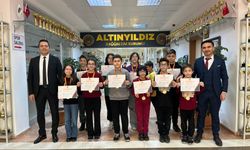 Altınyıldız öğrencisi Aplus Zeka Oyunlarında Türkiye 1’ncisi oldu