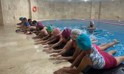Volkan Çetinkaya yüzme okulu sezonunu açıyor