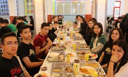 Altınyıldızlı öğrenciler Türk mutfağı ve açık büfe etkinliğinde bir araya geldi