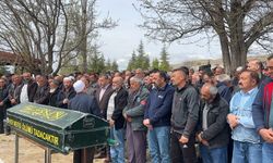 Niğde'de göçükte hayatını kaybeden Nevşehirli işçi toprağa verildi