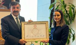Acıgöl Belediye Başkanı Eroğlu mazbatasını aldı