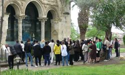 Nevşehirli öğrencilerden Ayasofya Camii’ne yoğun ilgi