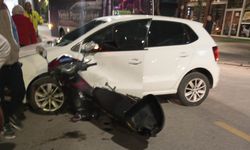 Motosiklet ile otomobil çarpıştı: 1 yaralı