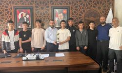 Futsal turnuvasında şampiyon Karapınar Ortaokulu oldu