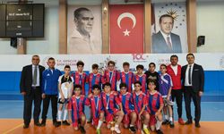 Futsalda Altınyıldız başarısı