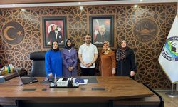 AK Parti kadın kollarından Başkan Güneş'e ziyaret
