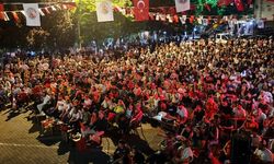 Avanoslular Türkiye-Hollanda maçını hep birlikte izledi