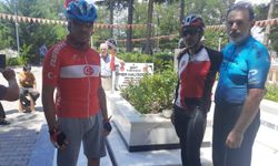 Nevşehirli bisikletçilerden Ömer Halisdemir'in kabrine ziyaret
