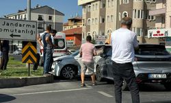 İl Jandarma Komutanlığı önünde kaza: 1 yaralı