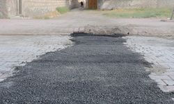 Derinkuyu’da bozuk yollar onarılıyor