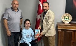 Epilepsi hastası Gökçen’den İl Müdürü Selçuk’a hediye